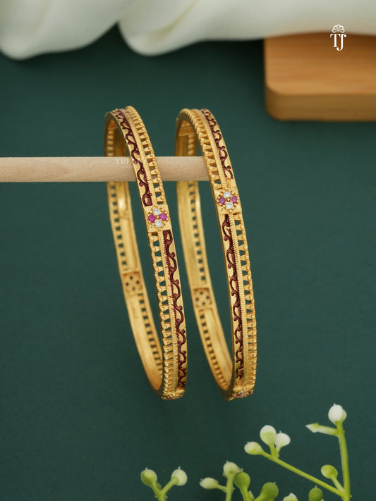 Beautiful Designer Bangles Pack Of 2 Piece (1 Pair)