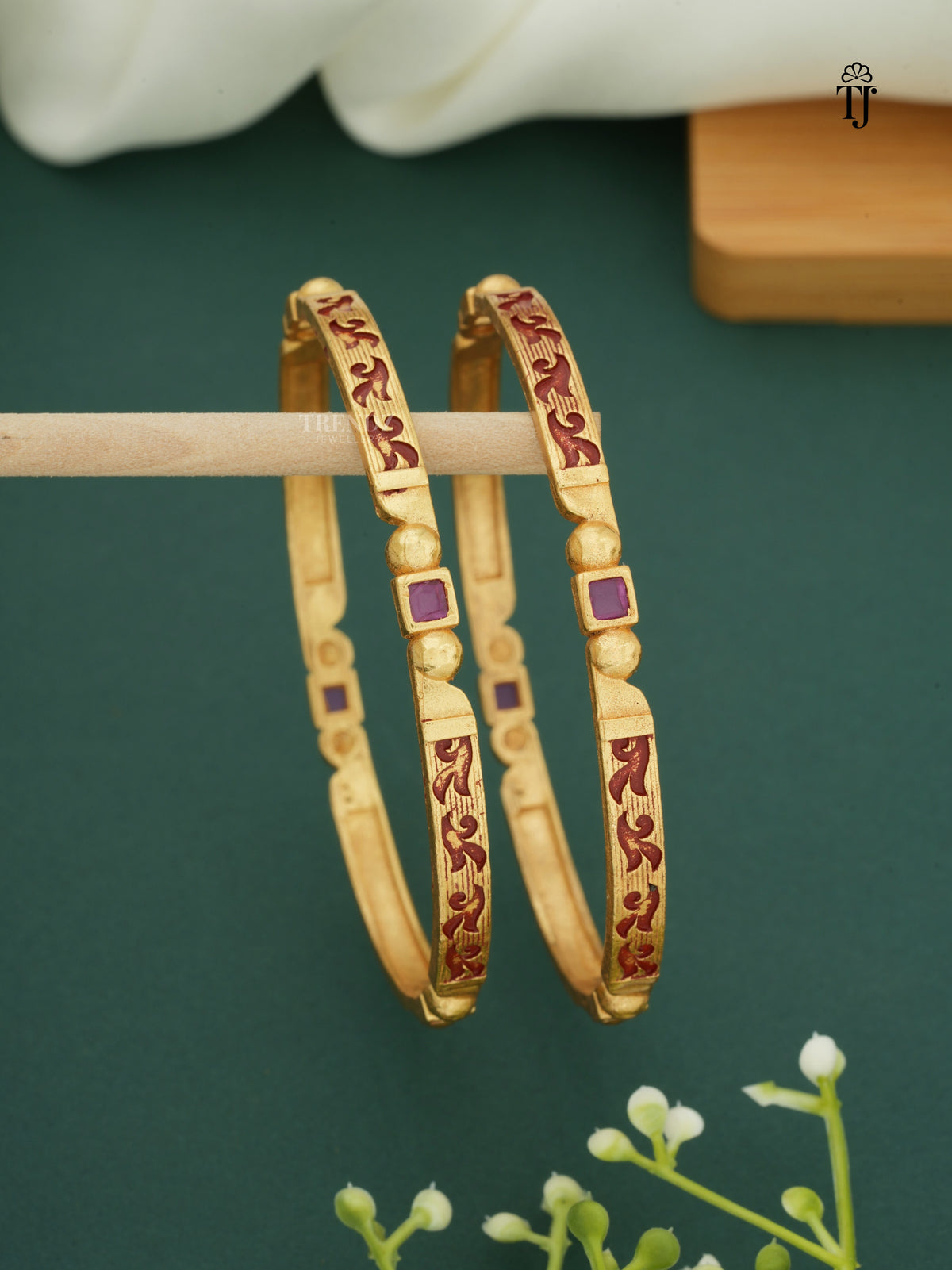 Trending Daily Wear Bangles With Ruby Stones Pack Of 2 Pieces ( 1 Pair )