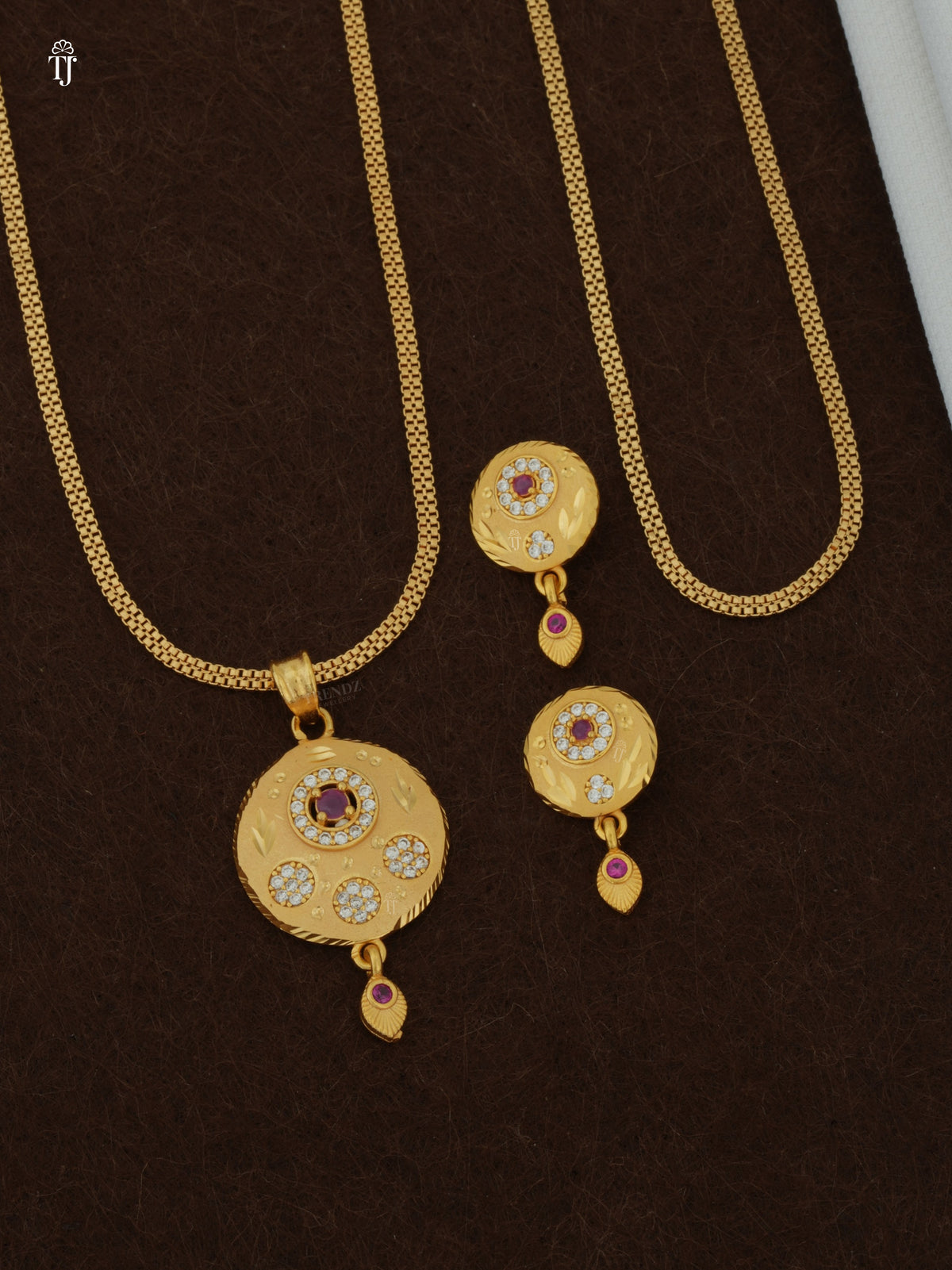 Artificial Diamond Pendant Set | Round Shape Latest Design (1 Set)
