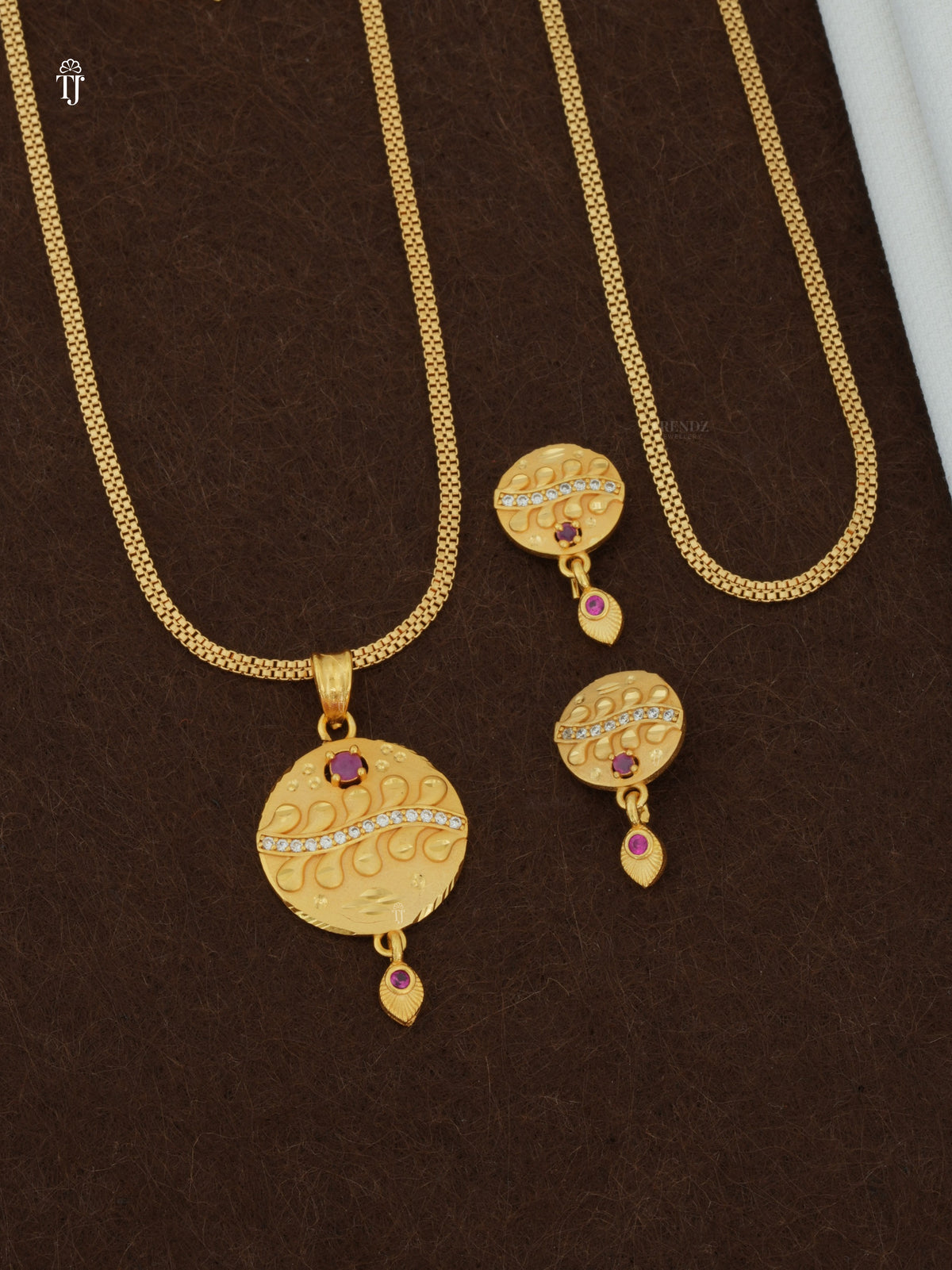 Best Imitation Gold Pendant Set | Trendy Round Pendant & Earrings