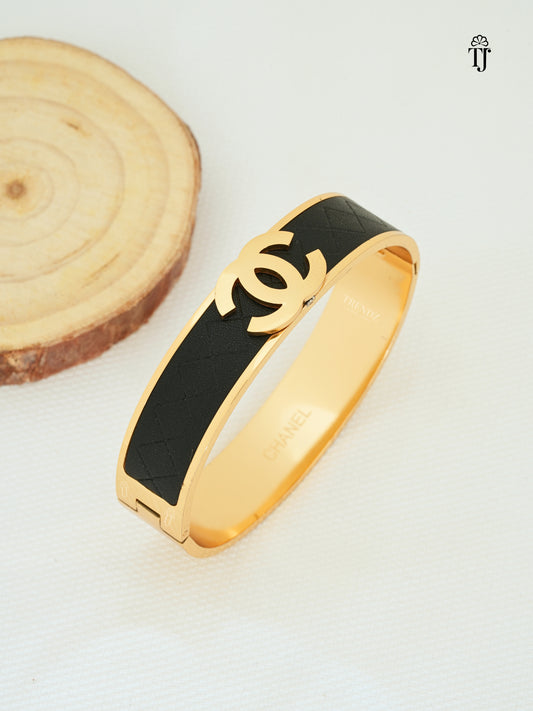 Fancy Bracelet for Women | Stylish 18k Gold-Plated Black Bracelet with Anti-Tarnish and Openable Clasp