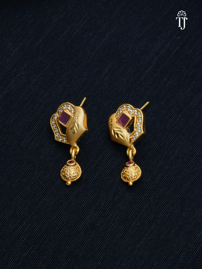 High Quality Gold Plated Jewellery | Luxurious Pendant and Earrings Set for Women