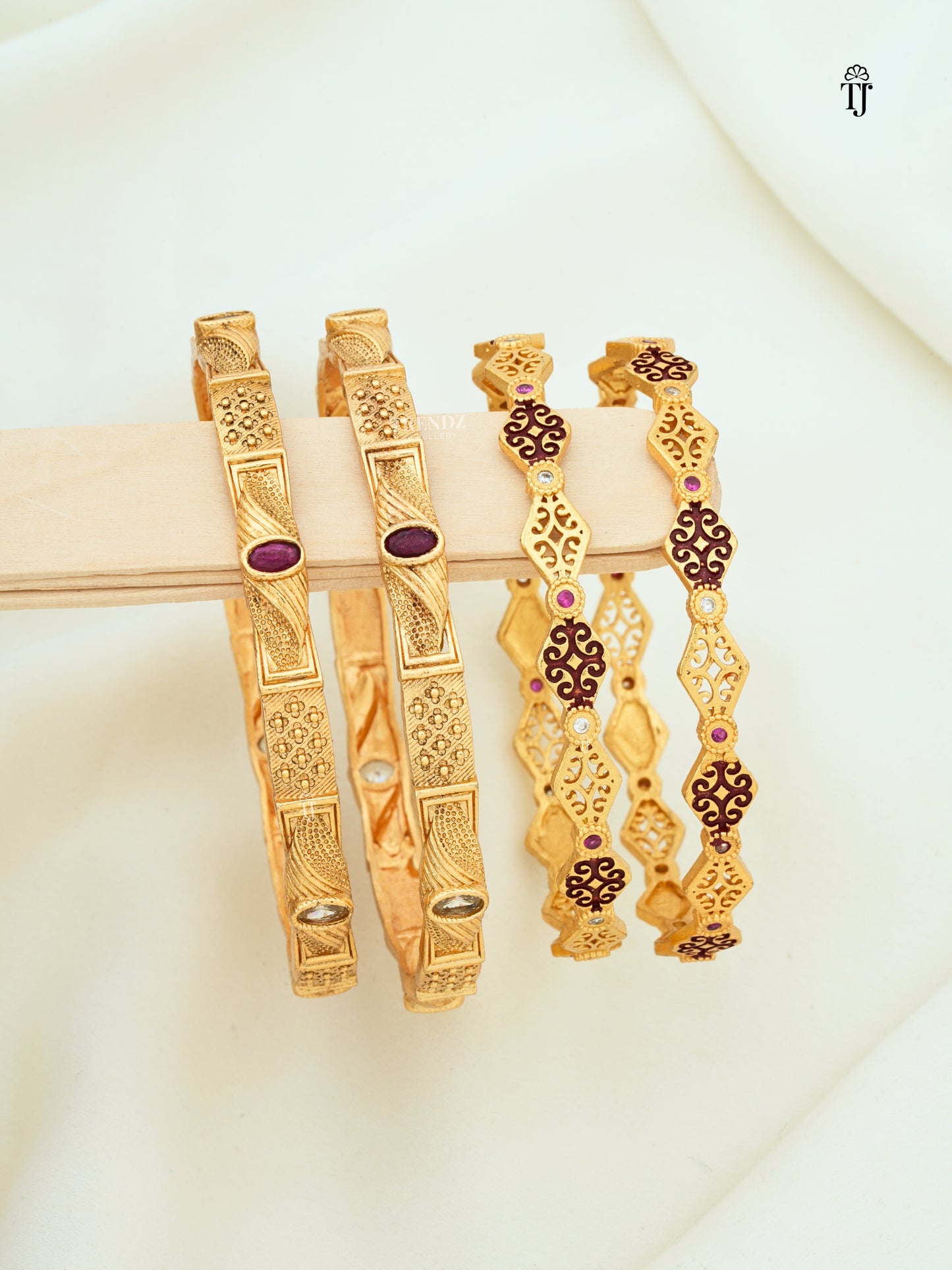 Latest Bangle Designs Set of 2 Pair | Rajwadi & Red Oxidised Flower Bangles