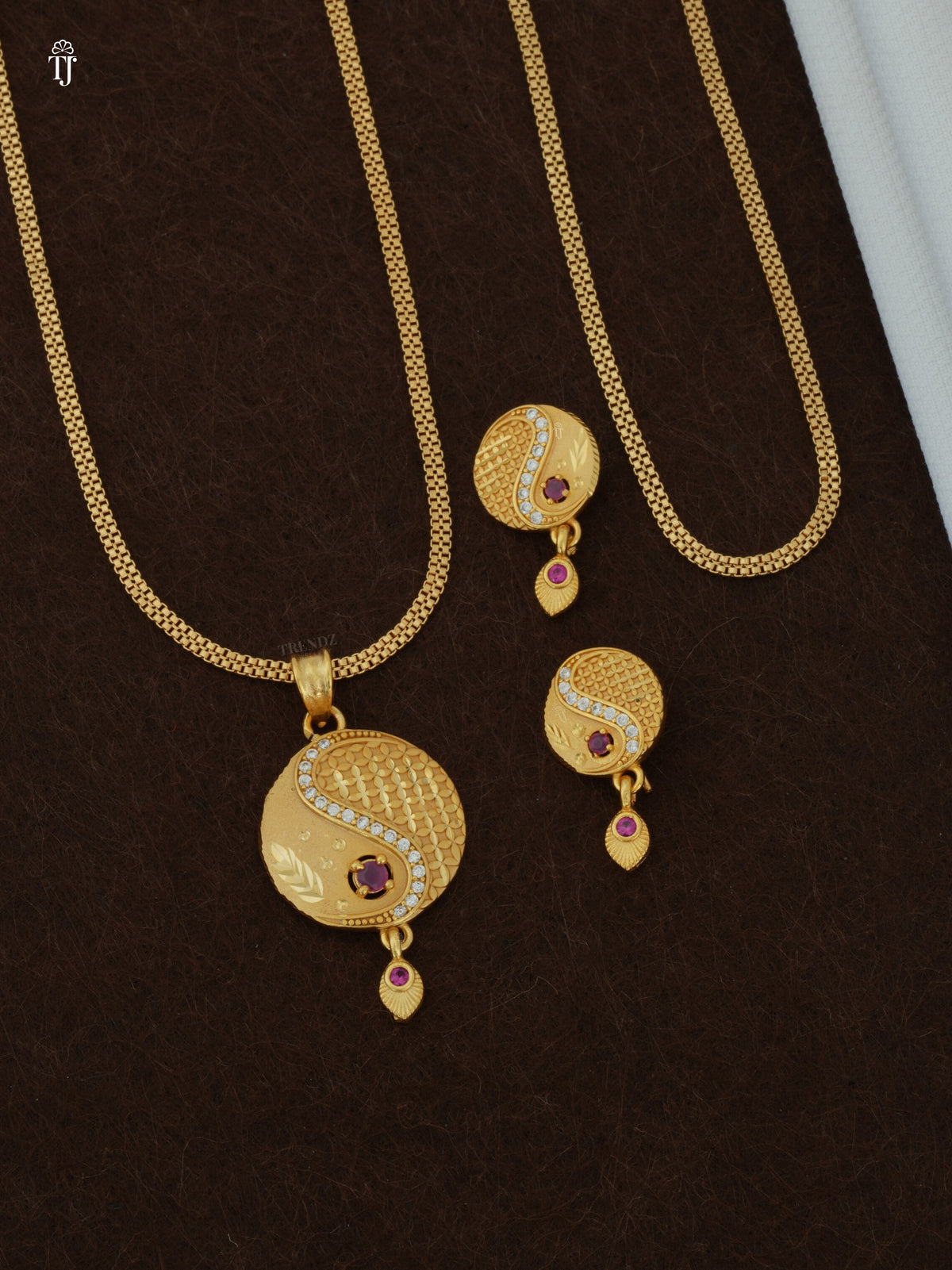 Latest Pendant Design | S-Shape Diamond Pendant & Earrings for Ladies (1 Set)