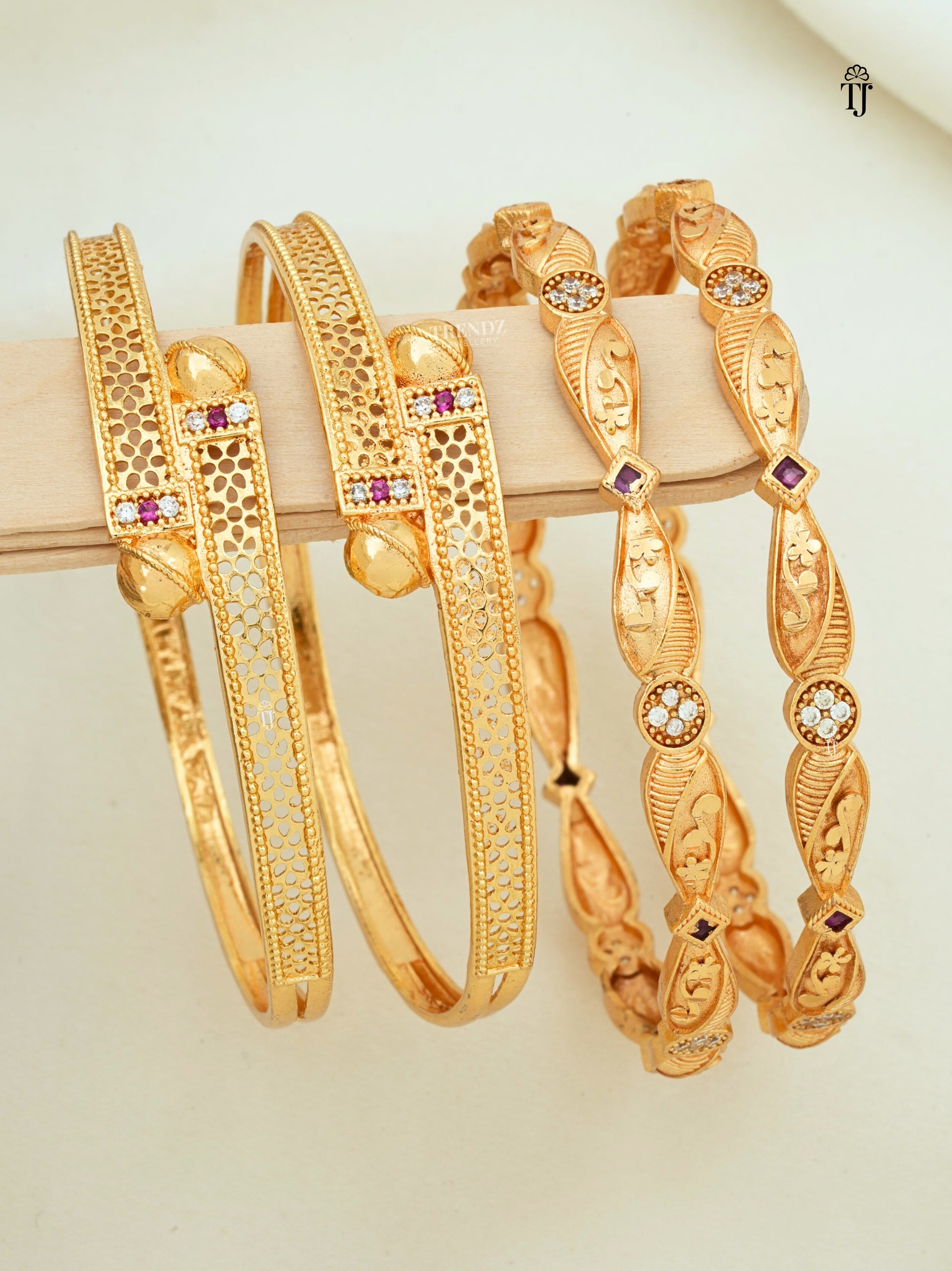Lightweight Bangles Combo | Premium Brass Trending Bangles by Trendz