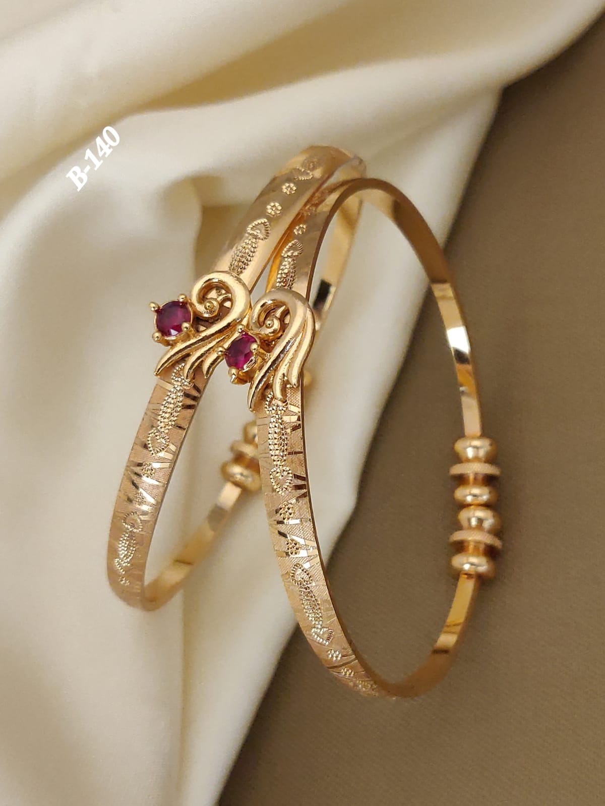 Stylish Adjustable Bracelet For Women & Girls Pack Of 2 Piece (1 Pair)