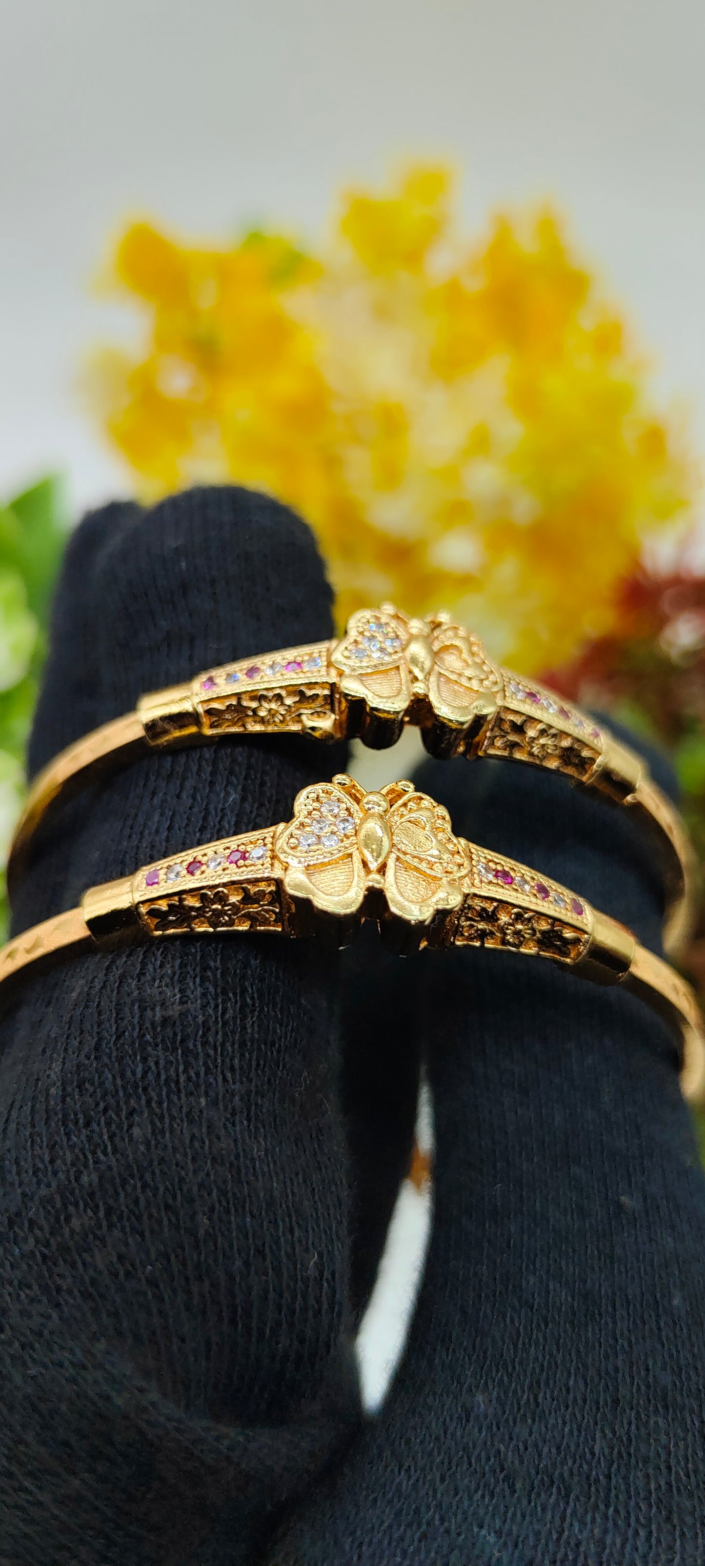 Stylish Adjustable Bracelet For Women & Girls Pack Of 2 Piece (1 Pair)