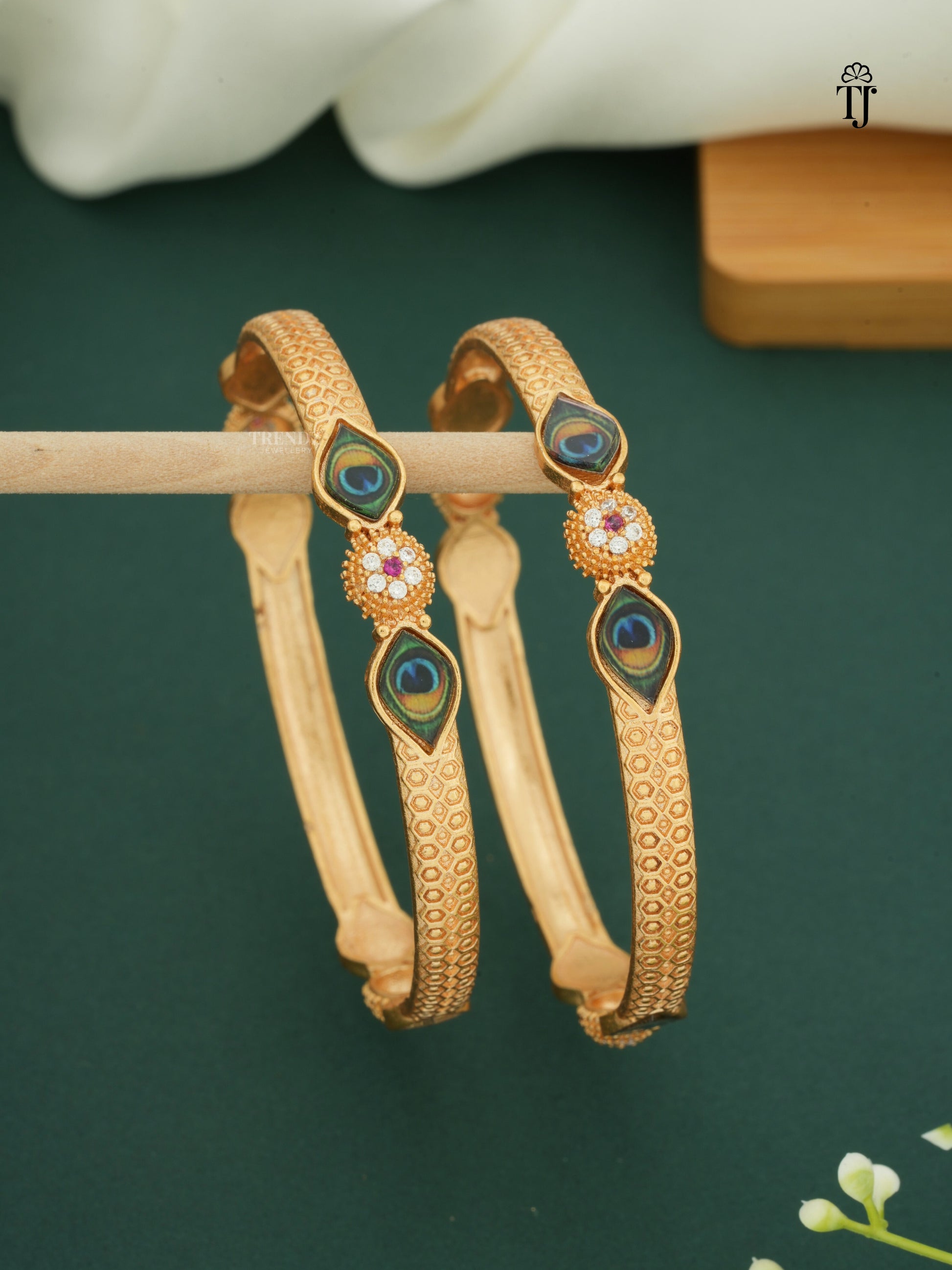 Stylish Morpankh Design Bangles With Pack Of 2 Pieces ( 1 Pair )