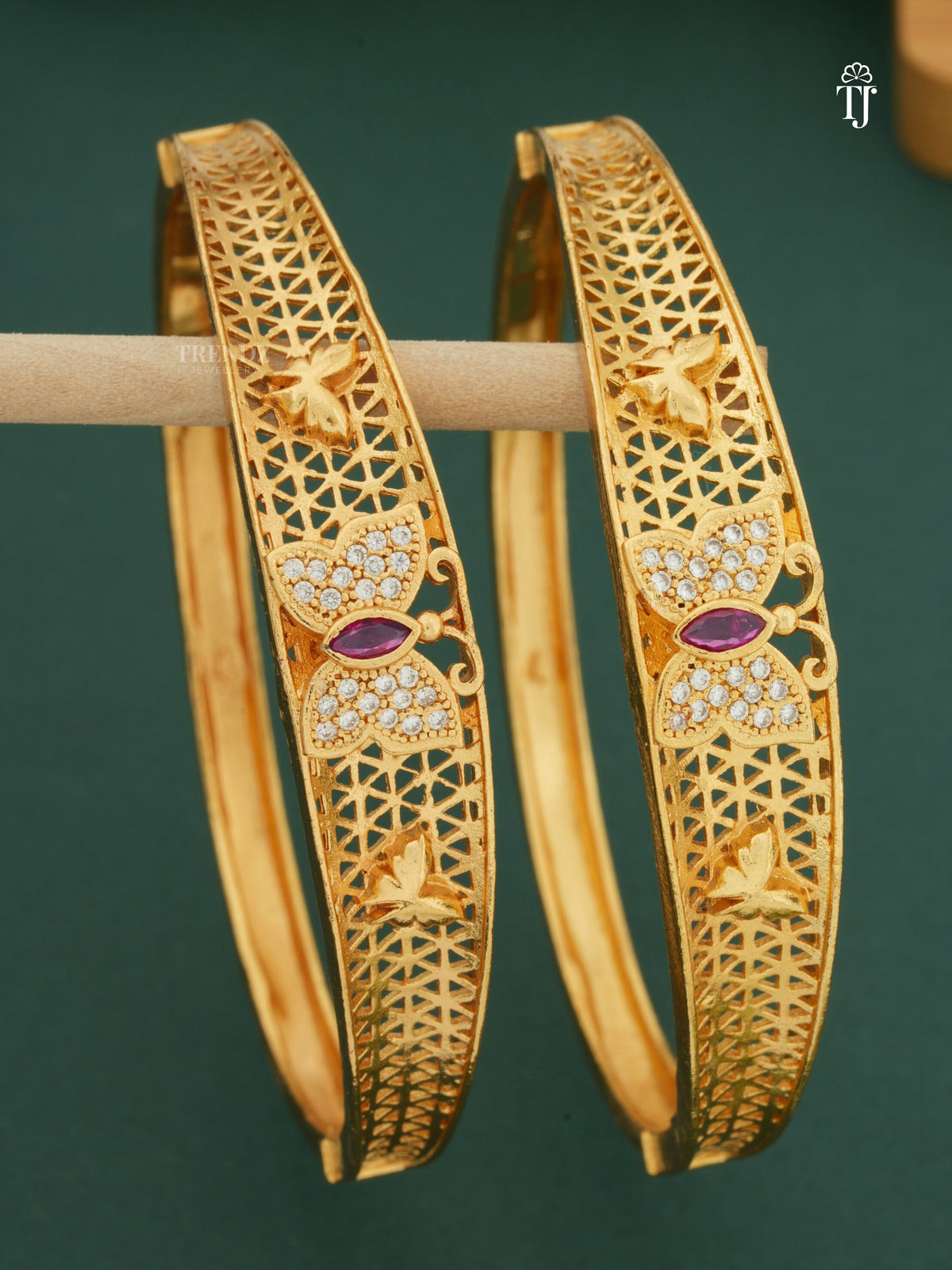 Beautiful Buttterfly Style Bangles With Red AD Stone Pack Of 2 Pieces ( 1 Pair )