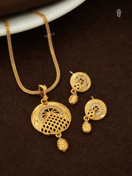 Latest Pendant Sets for Women and Girls Online | Round Shape Pendant & Earrings with AD Diamonds