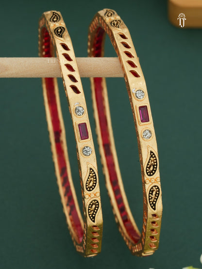 Beautiful Designer Bangles Pack Of 2 Piece (1 Pair)
